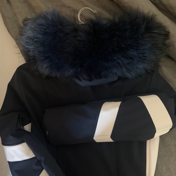 The Sportalm Ski Suit with Real Fur NWT, size 10 - Picture 8 of 13